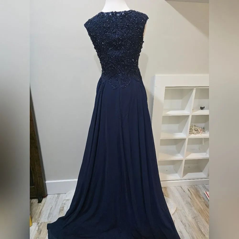 Mac Duggal 20265 Cap Sleeve Applique Bodice Flowy Gown NWT Size 2 Navy Blue - Picture 5 of 8